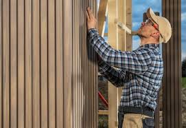 Best Custom Trim and Detailing for Siding  in Wedgefield, SC